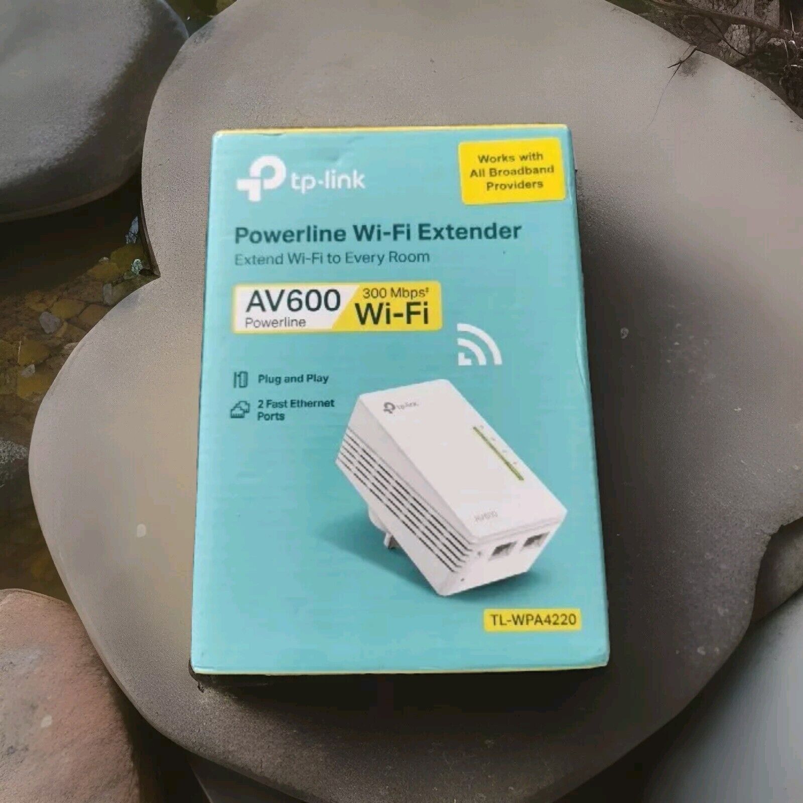 (Bild für) TP-LINK TL-WPA4220 500 Mbps 2 Ports 100Mbps Powerline Wi-Fi Adapter